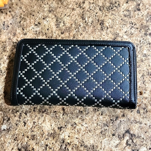 Moschino Love Graphic Black Long Wallet - Picture 4 of 17